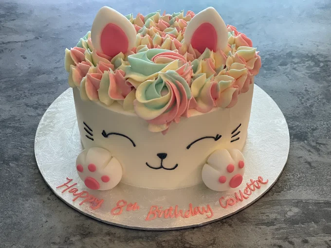 Monice Bakes