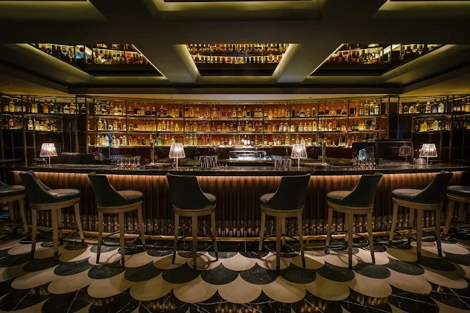Manhattan Bar Singapore