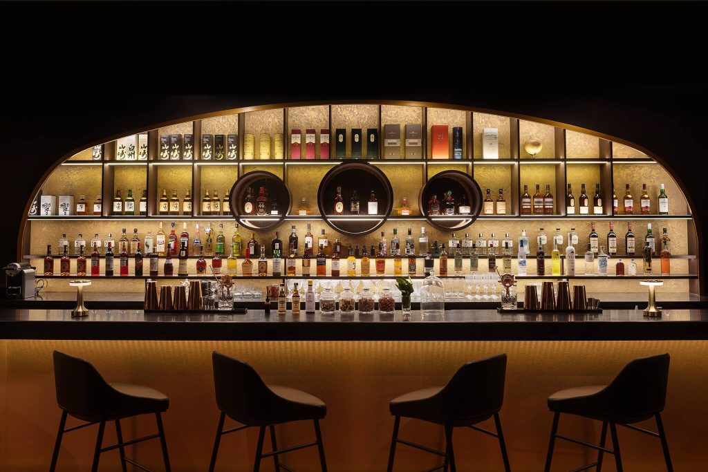 Taylor Adam Nice Bar In Singapore