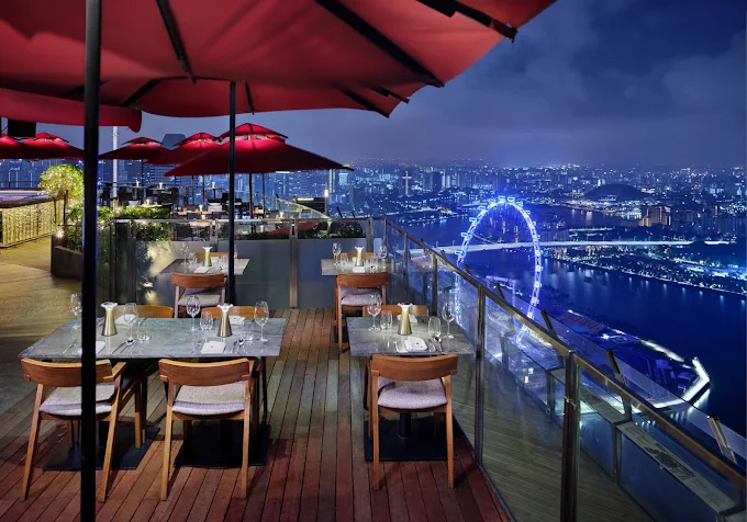 CÉ LA VI Sunset View Restaurant Singapore