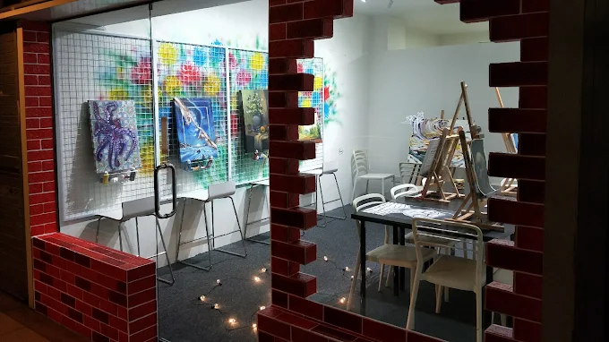 Avant Garde Art Space