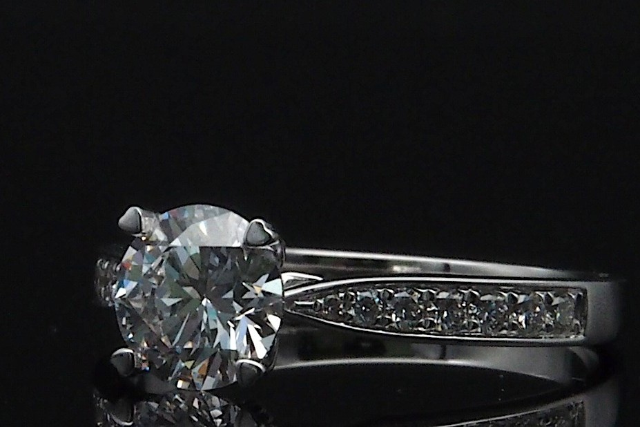 Lovesignia Best Engagement Ring Singapore