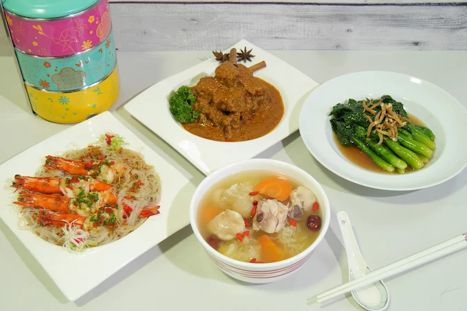Mom's Cooking Tingkat Delivery Singapore