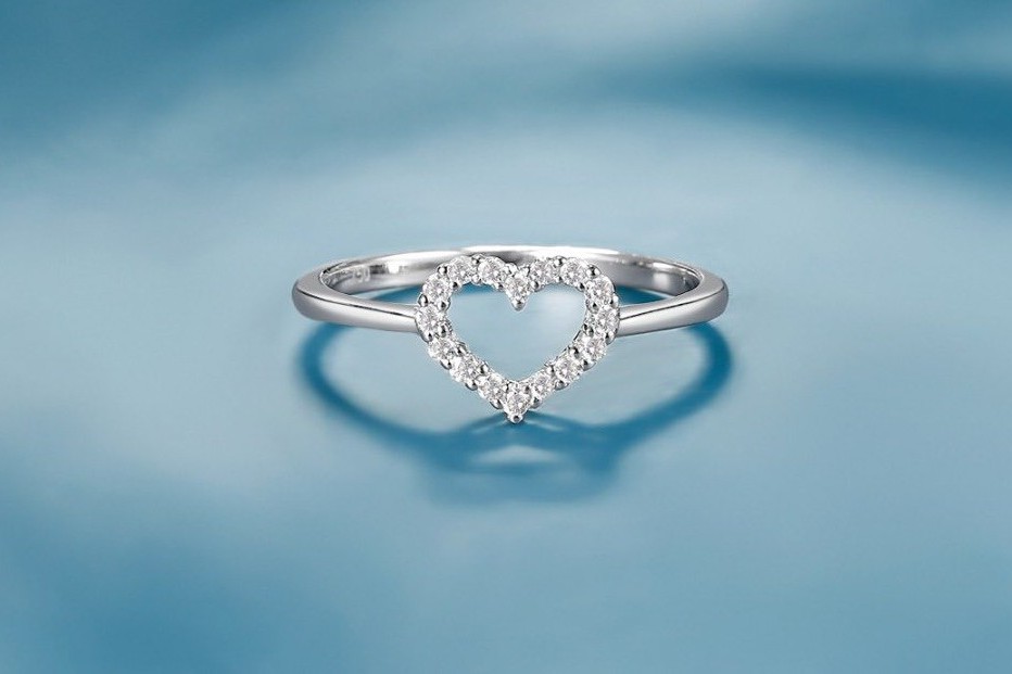 Rio Diamonds Engagement Ring Singapore
