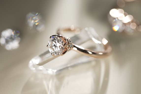 Authica Best Lab Grown Diamond Ring Singapore