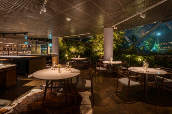 Marguerite Romantic Restaurant Singapore