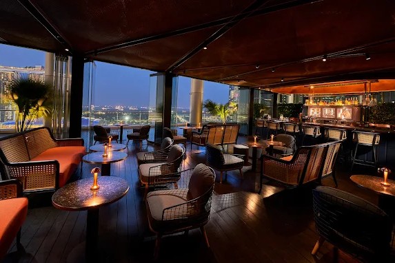 VUE Best Romantic Restaurant Singapore